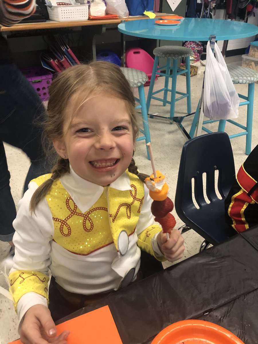 Wschultz23's tweet photo. So thankful for this crew of amazing parents who organized an unforgettable Halloween party for my sweet first graders ❤️@GreenvilleES #GreenvilleES #GESfirstgrade https://t.co/1Zb8eC36Dz