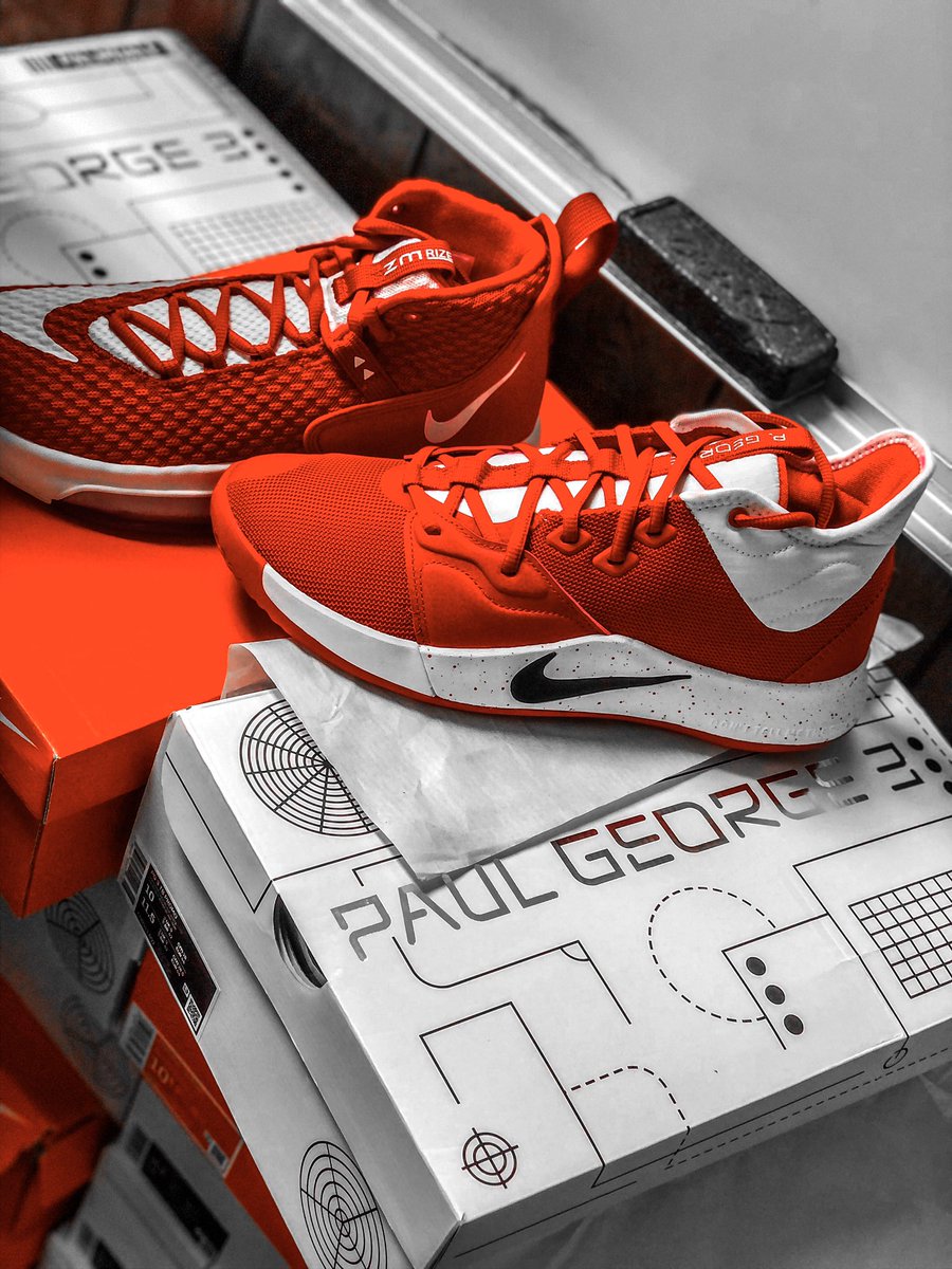 AnalyticalCoach's tweet photo. You not an NIKE #EliteHS Member❓
🅱️🅱️🅱️ #ShoeHeat🌡 for the SZN is in 👀 https://t.co/byV6gEeUKz