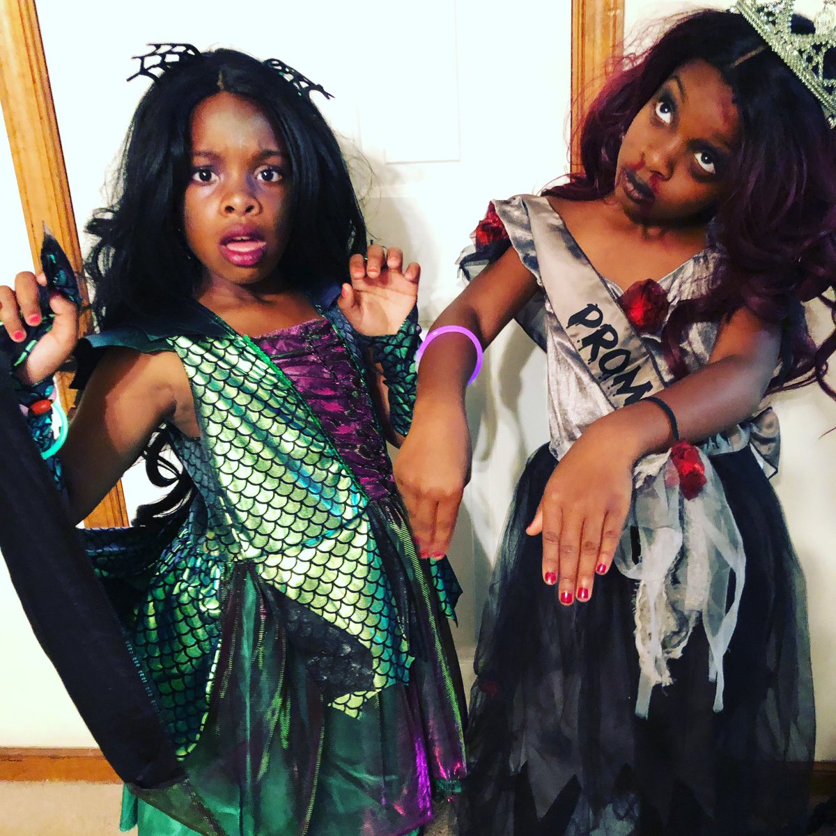 When a dragon princess meets a zombie prom queen. Happy Halloween, all! #trickortreat #HappyHalloween #HappyHalloween2019 #HalloweenTODAY #twins