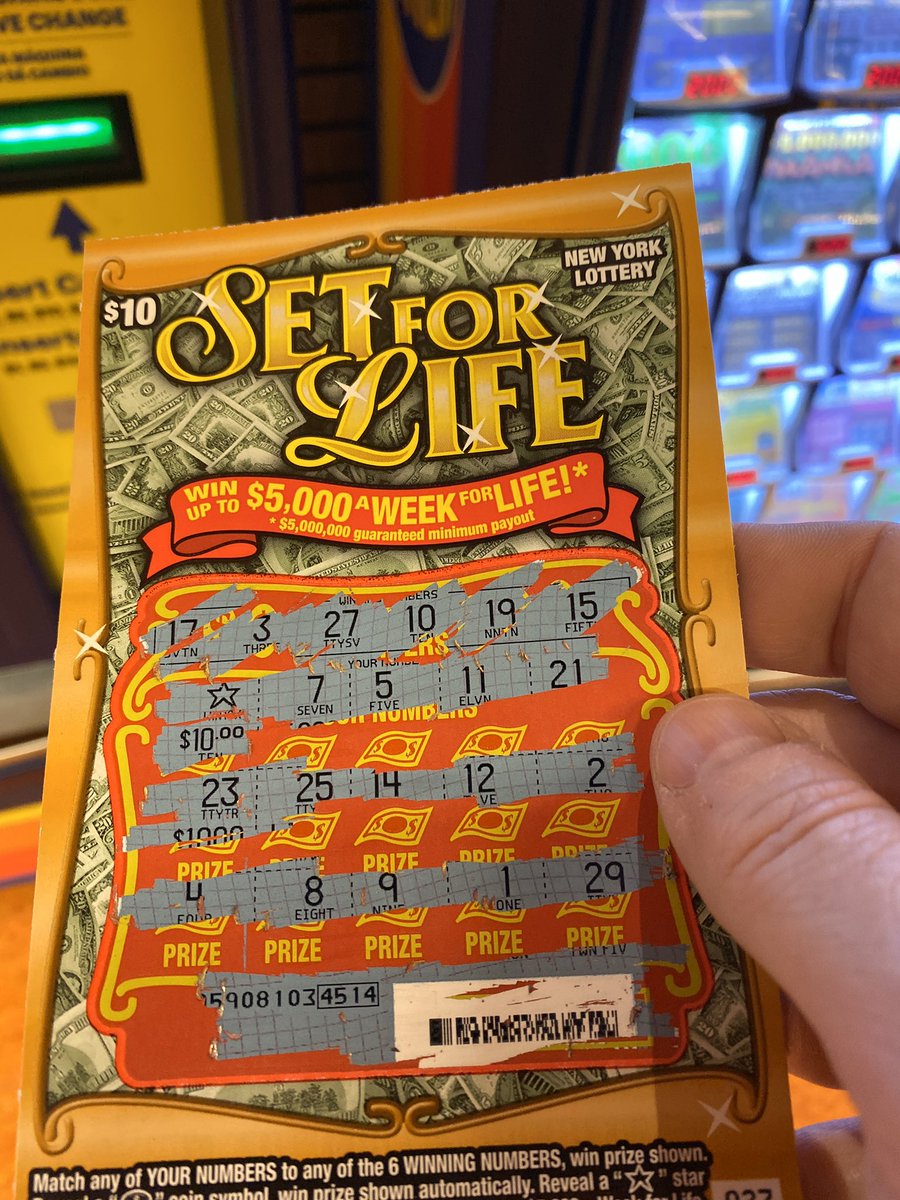 danklaes's tweet photo. I love when my wife sends me to the store! Boom! #nylotto #winner #halloween2019 #HappyHalloween Hope everyone has a good night! https://t.co/pAyPN9mDZY