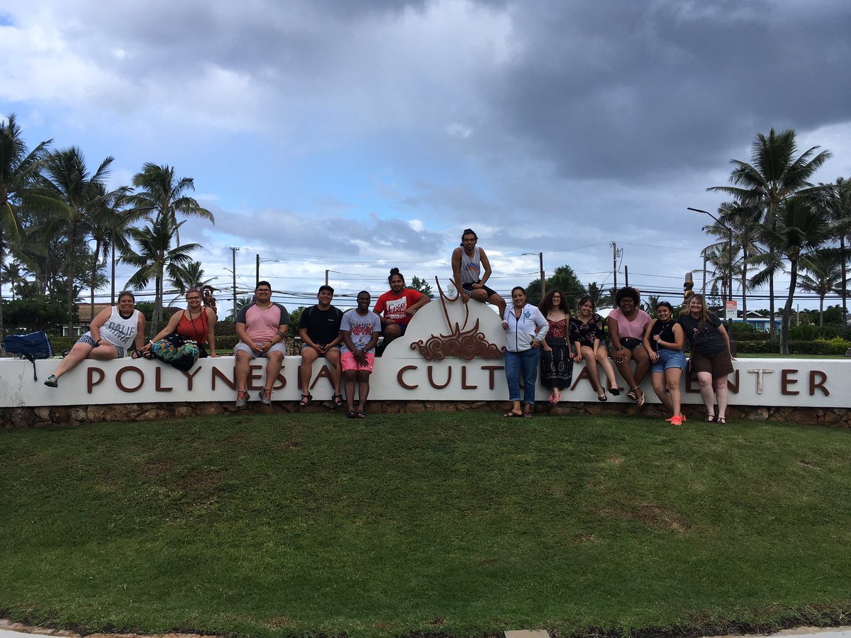 bm0rales's tweet photo. Super excited to explore Hawaii and I have to say my #nerdside is super excited to learn so much from #sacnas2019 #bm0onthego https://t.co/JEjBdhtNDY