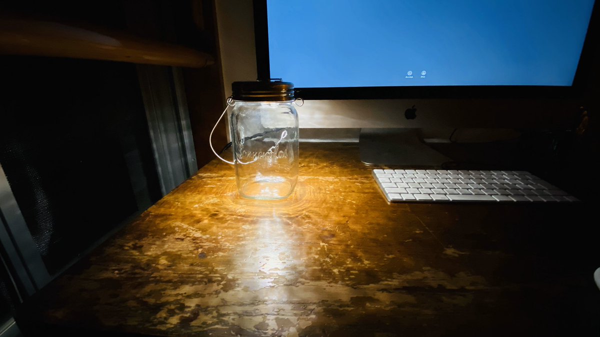 <a href="/nobi/">Nobi Hayashi 林信行</a> 普通にデスクライトとして使ってます。