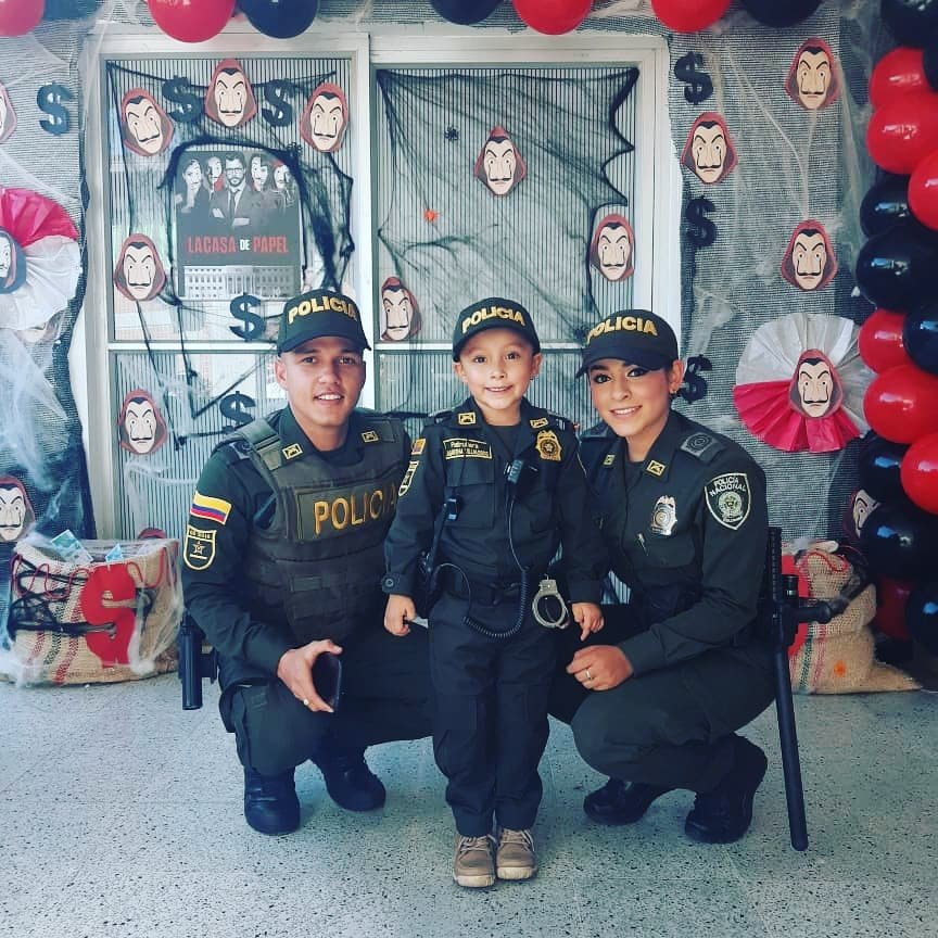 Antony13R's tweet photo. Amor por esta profesión 💚👮‍♂️👮‍♀️👮‍♀️ https://t.co/qzQzRPQjAA