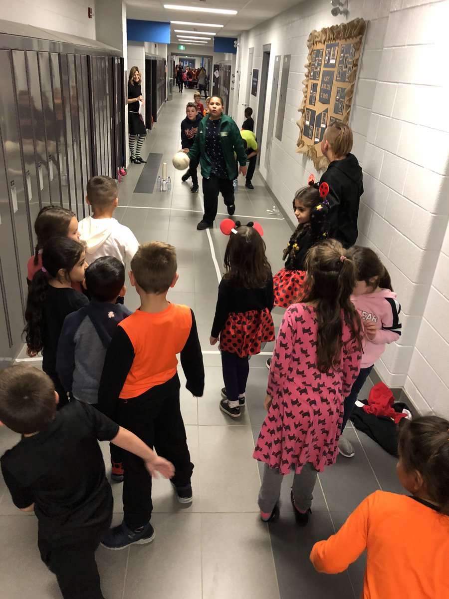 STOCSpirit's tweet photo. Thank you grade sixes for a #spooktacular afternoon!  Saw some new games, some old favourites, #boomix snack and lots of smiles.  Proud of your leadership👻 

#SpiritServingOthers
@WECDSB #halloween2019 #HappyHalloween #trickortreat #leadership #JK6school https://t.co/3T5ydCMEMJ