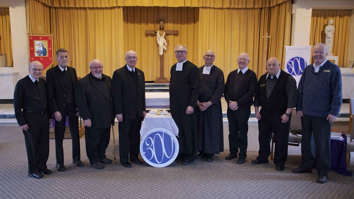 LewisUniversity's tweet photo. This #NationalVocationWeek we invite you to follow the footsteps of de La Salle and consider becoming a Christian Brother.
If you wish to receive information about a vocation to the Brotherhood or Priesthood, please contact Brother Robert Veselsky at veselsro@lewisu.edu.
#NVAW https://t.co/XX0voj7gCy