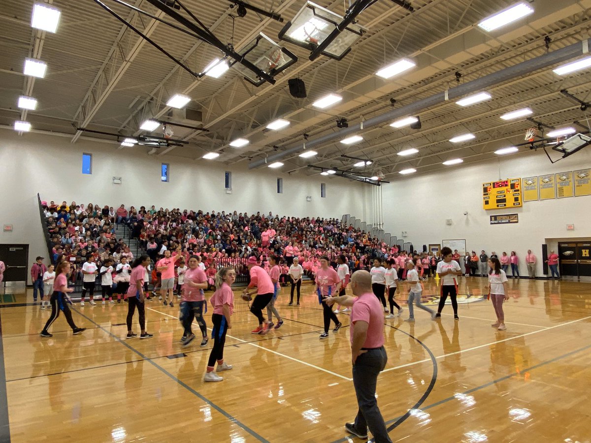 CabellHms's tweet photo. Huntington Middle’s annual Pink Out was a success. This year we did Powderpuff football for breast cancer awareness. Raising money for a great cause. #mycabellschools https://t.co/B0skIYIuhJ