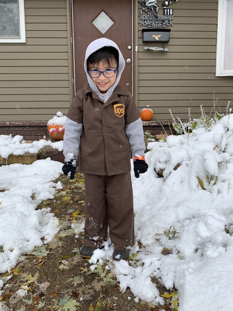 rnsoto19's tweet photo. #FutureUPS my middle kid already trying to be a driver https://t.co/pDV3iuQUTb
