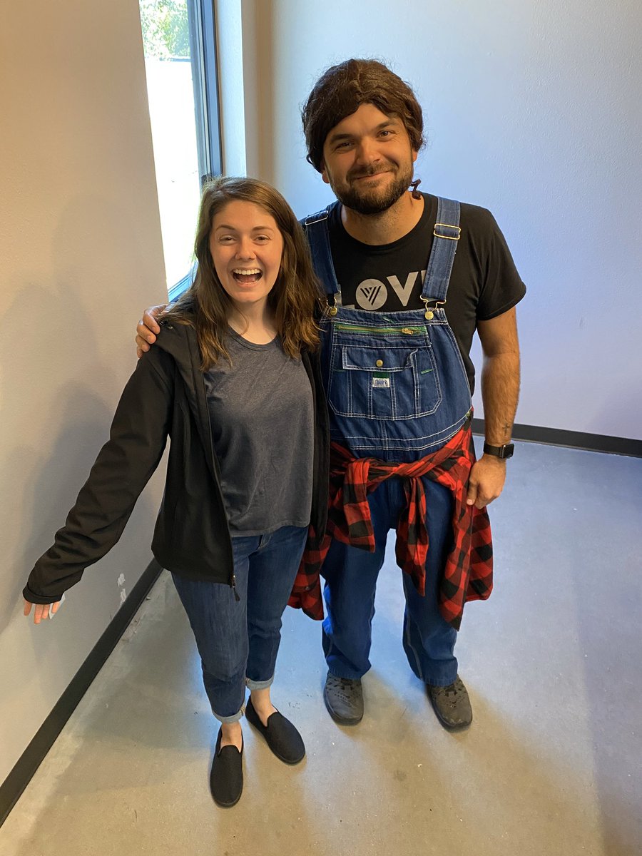 littleChivvis's tweet photo. Always great to meet a fan that so perfectly captures my brand (photos for reference) #HappyHalloween #thisisvista https://t.co/ujrleIMawX