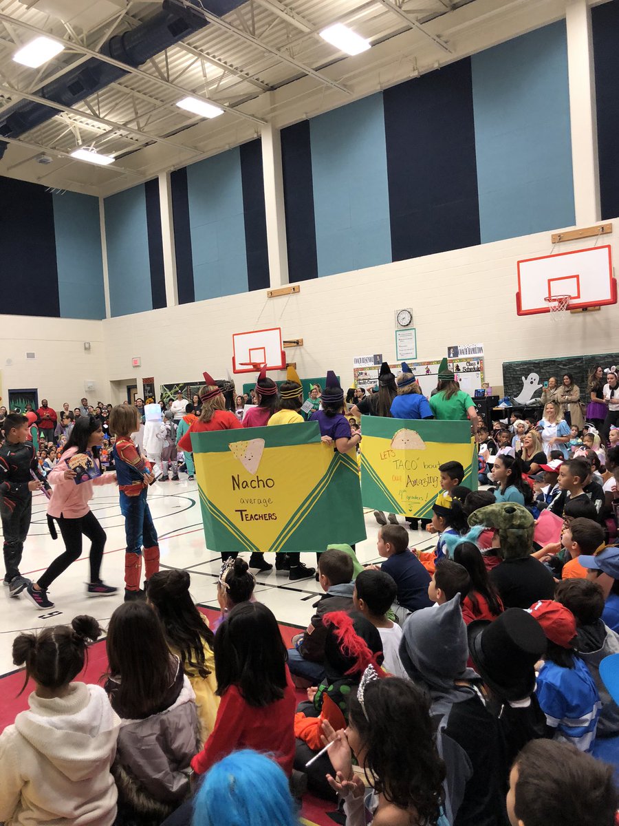 Fields4_MsMora's tweet photo. Our HallowRead Parade was so much fun! @NISDFields @FieldsFourth @Fields_Library #HallowReadParade #Crayola #UniqueColor #HappyHalloween #FourthGradeFun https://t.co/acW8vuL2fG