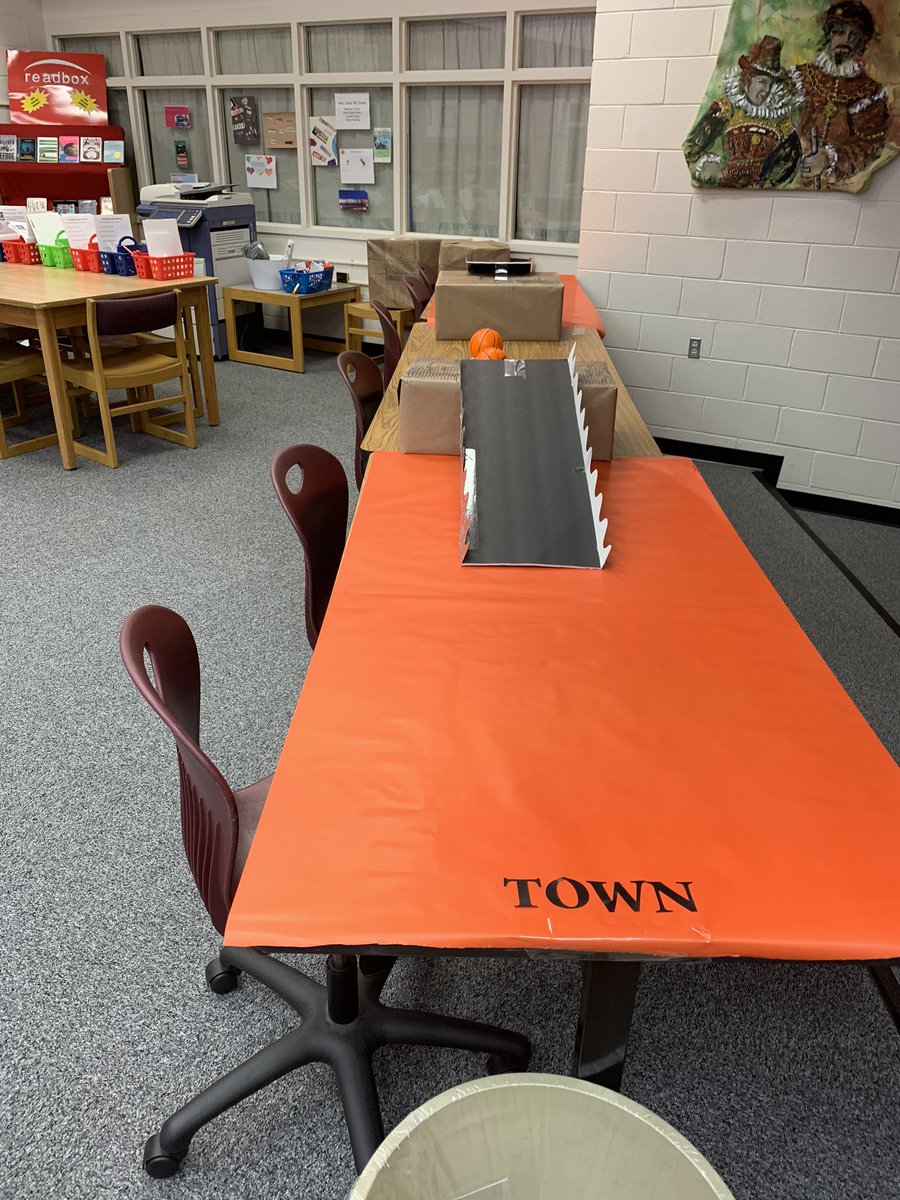 ashley_basnight's tweet photo. Exciting day with the Runaway Pumpkin!  Students in 6th and 7th Grade TakeFlight created barricades to keep the Pumpkin from destroying the town! #TakeFlight #STEMfun #LoveWhatYouDo #MiddleschoolCTEiswaycool #IgniteDCS https://t.co/hU4F2n0mLP