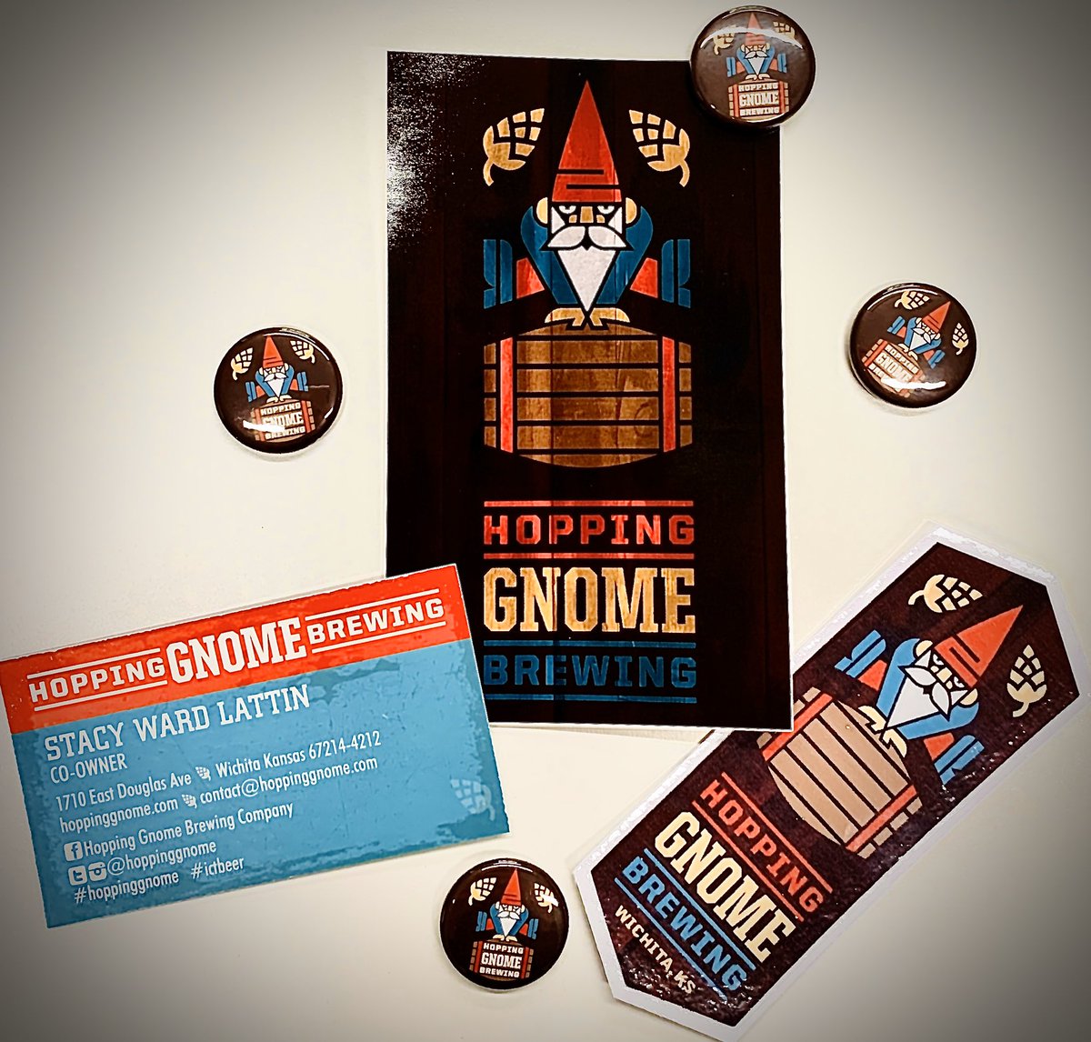WendybringsEDGE's tweet photo. Hopping Gnome Brewing is high in the merch’ game! We can’t get enough of these awesome stickers 🙌 #localmovement #localbrewery #hoppinggnome #over21 https://t.co/KJIlmBuj6t