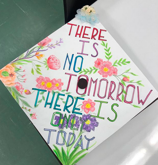AdelphiU's tweet image. Do you remember amazing #AdelphiGradCaps19? We hope you are thinking of ideas for yours, #Adelphi2020! We can't wait to see!
