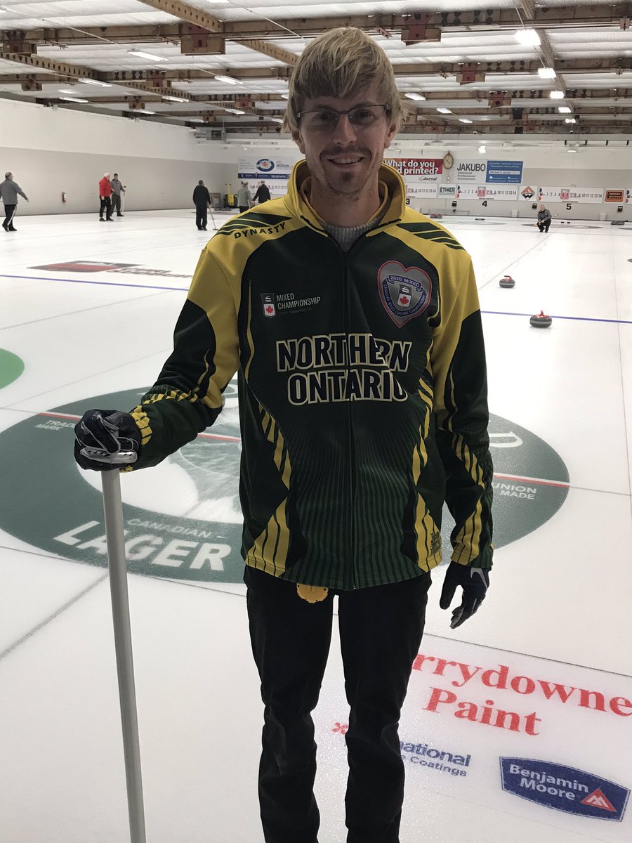 NCUCmunityCntr's tweet photo. Northern Ontario colours look great on Sandy MacEwan  #2020mixed @curlnoca @northbaycurling #longtimecoming #soproud @CurlingCanada https://t.co/NnqgMyJ2Oo