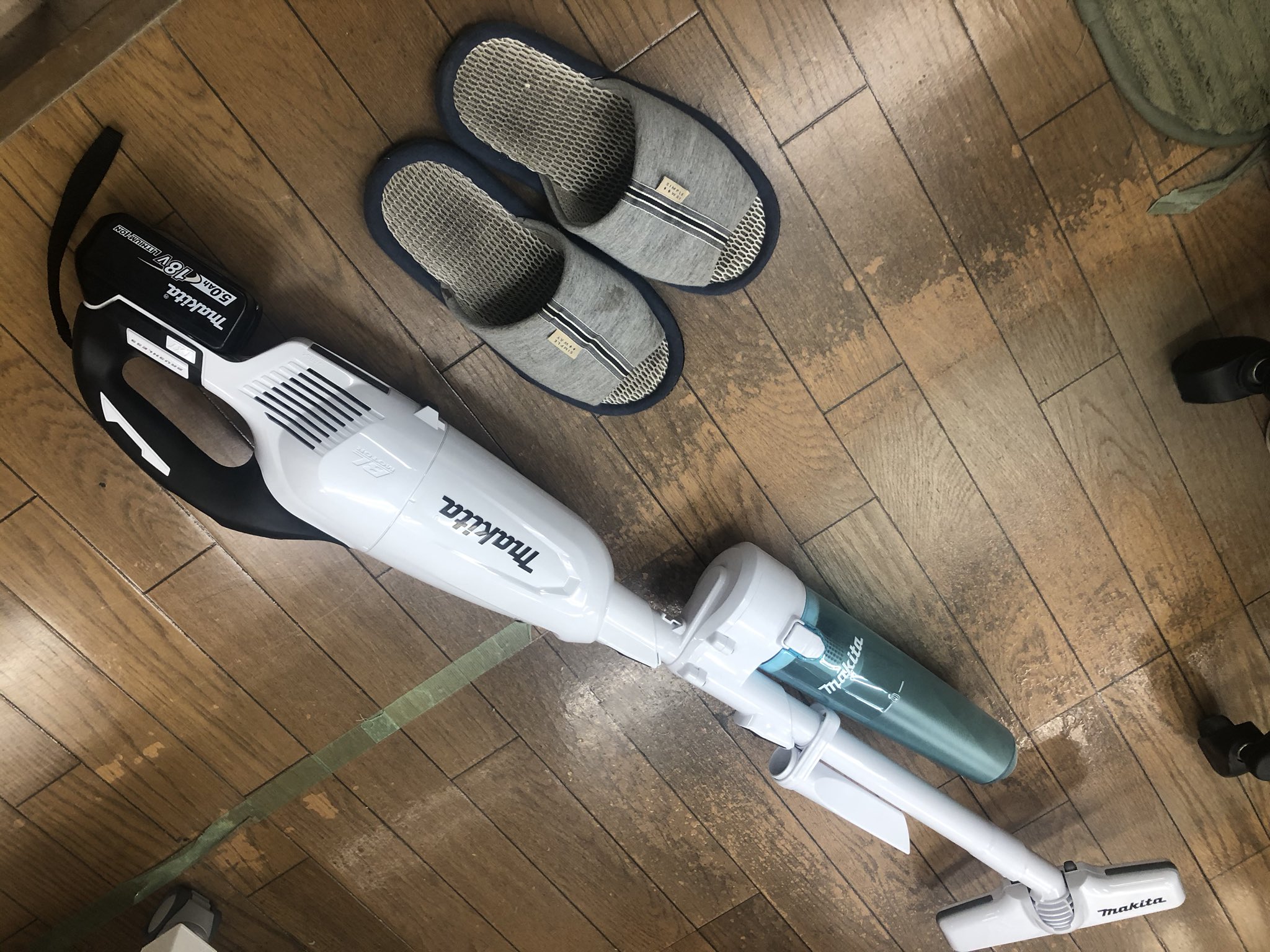 ひろせ建材 掃除機買いました マキタの共通バッテリーで使えるのが決め手 車内の砂とりに重宝しそうです でも 思ったより 2倍長かった T Co Wizeghd8tn Twitter