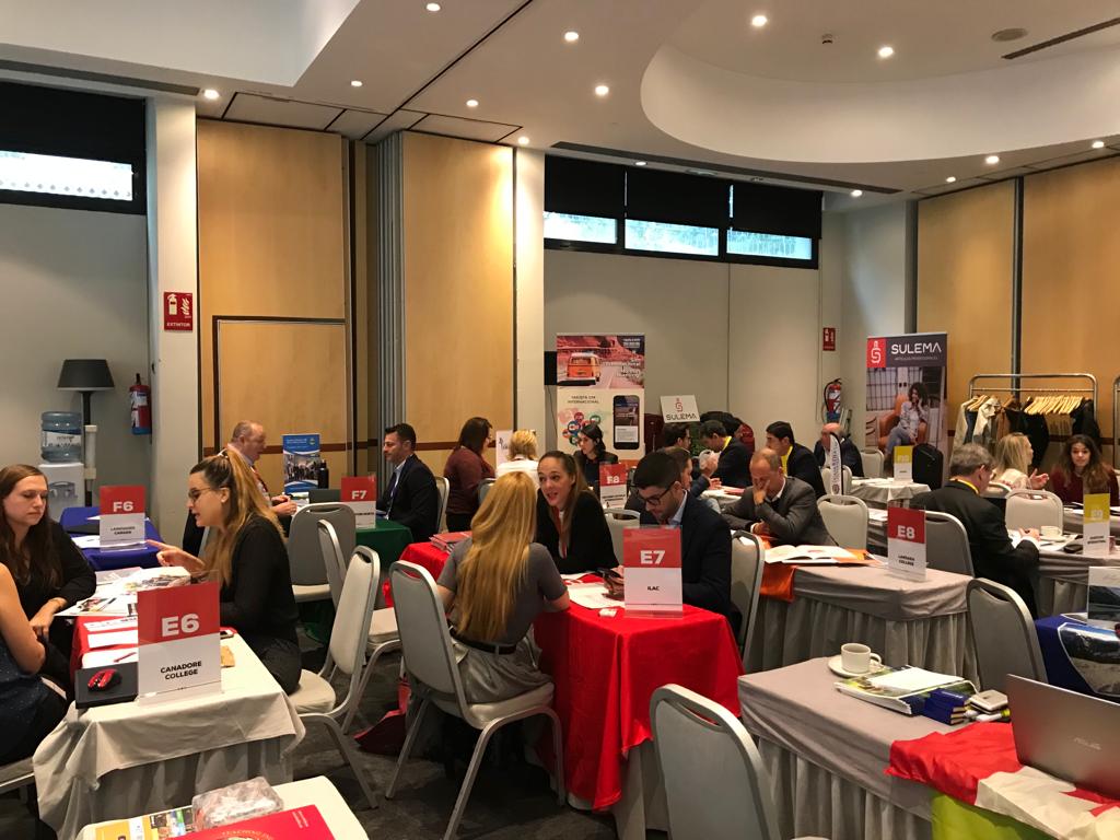 LangCanada's tweet photo. Thank you to @aseproce for inviting #LanguagesCanada to their annual workshop in #Madrid! Number of Spanish students coming to #Canada continues to grow!
#intled #Spain https://t.co/ka7wCIMBWt