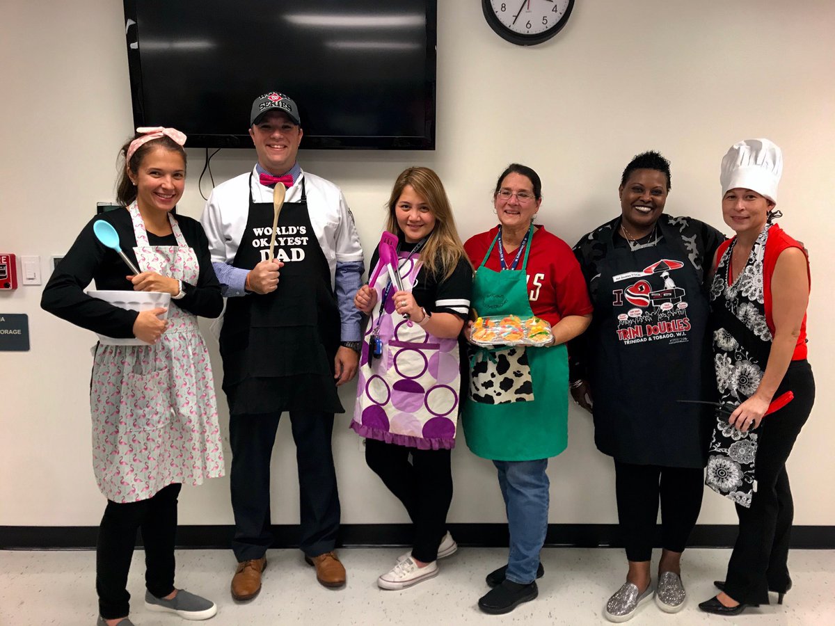 AES_TQStars's tweet photo. The perfect blend. A spicy recipe. Saucy. Our admin and office staff cook up something special each and every day. #tqtweet ⁦@Afrospan⁩ https://t.co/IEfNMyLQK7