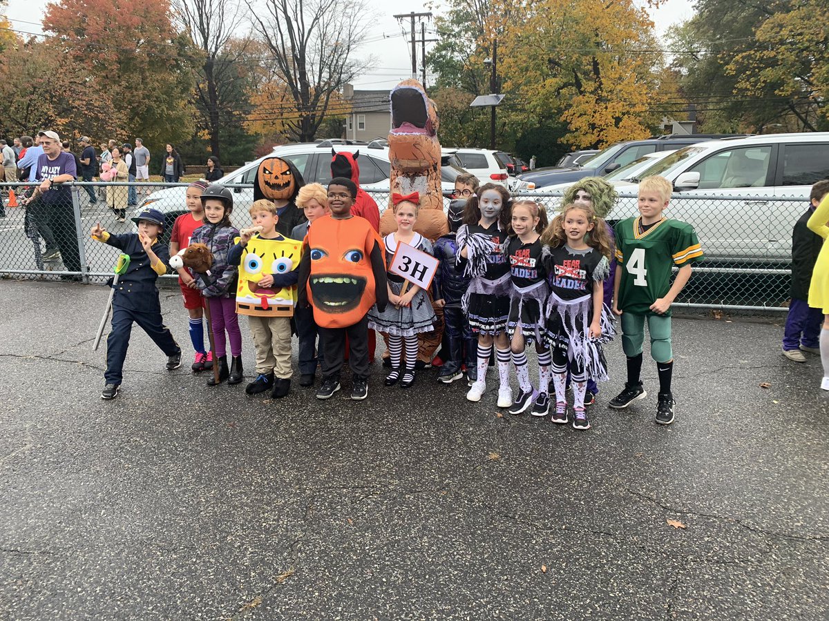 SomersKristin's tweet photo. 3H had a great Halloween!! @WPSCoolidge https://t.co/TuO7Y2pKZN