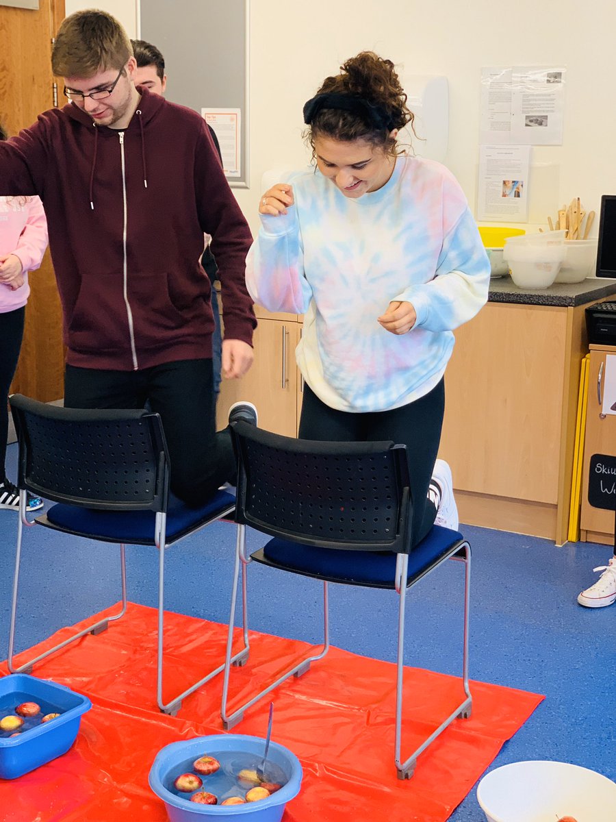 Nic_Davids's tweet photo. Level 6 Early Years students embracing cultural celebrations with their version of dooking for apples and making ‘monster’ slime all in the name of halloween or Salheim #celtictraditions #promotingculturalawareness #playpedagogy #motorskills @Glasgow_Clyde #langsidecampus https://t.co/Ro3fTqsTeV