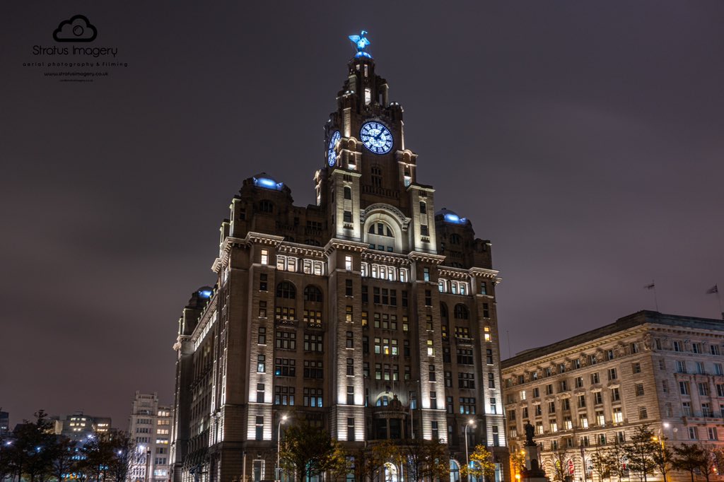 stratusimagery's tweet photo. How boss does the new lighting look 👌🏻 @ShareTheCity @VisitLiverpool @PeelLivWaters @RomalCapital #liverpool #liverpoolcity https://t.co/215oAY6gRr