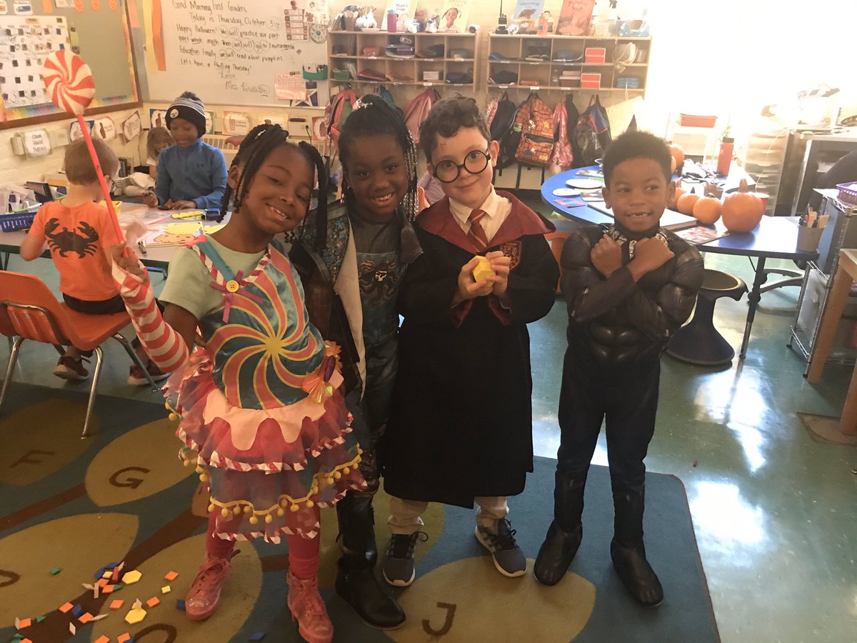 PHSSA_BOD's tweet photo. Who’s your favorite book character? Happy Halloween from #PHSSA 🎃! #weareRPS #RVA https://t.co/5RtDAYCfrR