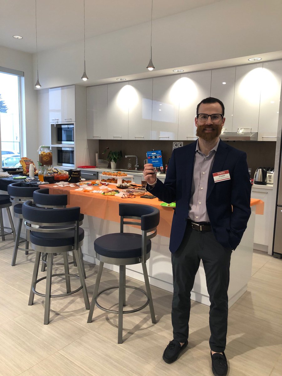 metrixgroupllp's tweet photo. Happy Halloween from the Metrix Team! Check out some of the spook-ishly great costumes spotted around the office today! 

And congrats to Brad, who won best costume for his spot-on Jeff impersonation. https://t.co/p53sZ0OssD