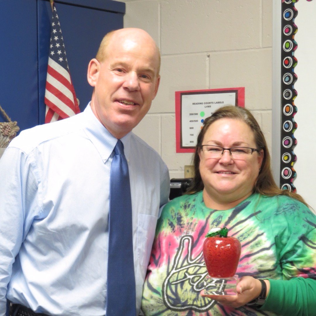 LCFgives's tweet photo. Congratulations, Ms. Traci Lausberg on being selected as the 2019 Leaders for Learning Award recipient for Licking Valley Local Schools! Ms. Lausberg teaches 7th grade language arts at Licking Valley Middle School.
Thank you for all that you do!
#LeadersforLearning https://t.co/F0y5HbjExL