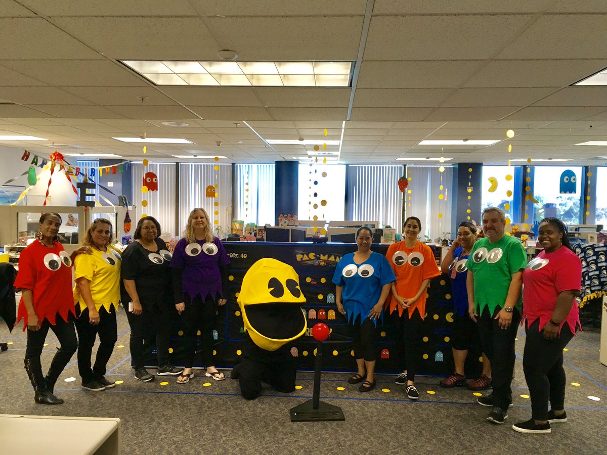 SD_OOP's tweet photo. #GarciaBeProud #OOPBeProud #SanDiegoBeProud Spirit Week D4 at SD OOP, Team Valdez https://t.co/Oo1Azi0zfd