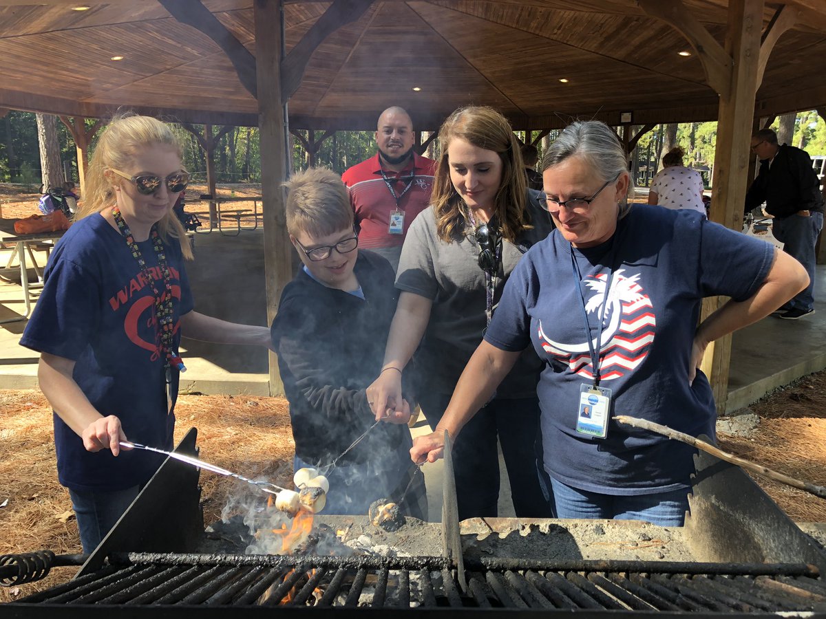 k9kayaks's tweet photo. We had a fun “Outdoor Life Skills” #FieldTrip at #SouthCoveCountyPark w/ #K801 #ConradsCrew @1Warrior_WOMS The weather was perfect !! @OconeeSC_school @Shanvey7 https://t.co/wUjuGCMB01