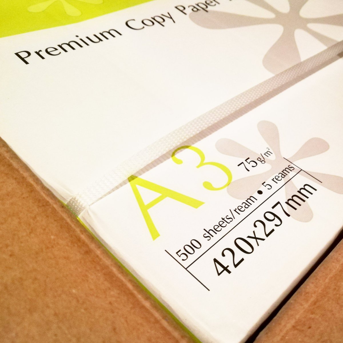 PrintOmnivoor's tweet photo. Budget studiestof✨ printen of forse zines✨ maken🌈✌️ Nu ook 75grams A3 papier👍
#budget #papier #goedkoop #dun #a3 #75grams #studiestof #leren #studie #losbladig #tentamen #examen #cito #briefjes #printer #printen #rubroek #papers #studeren #printshop #copyshop #readers https://t.co/kwnaPwttUt