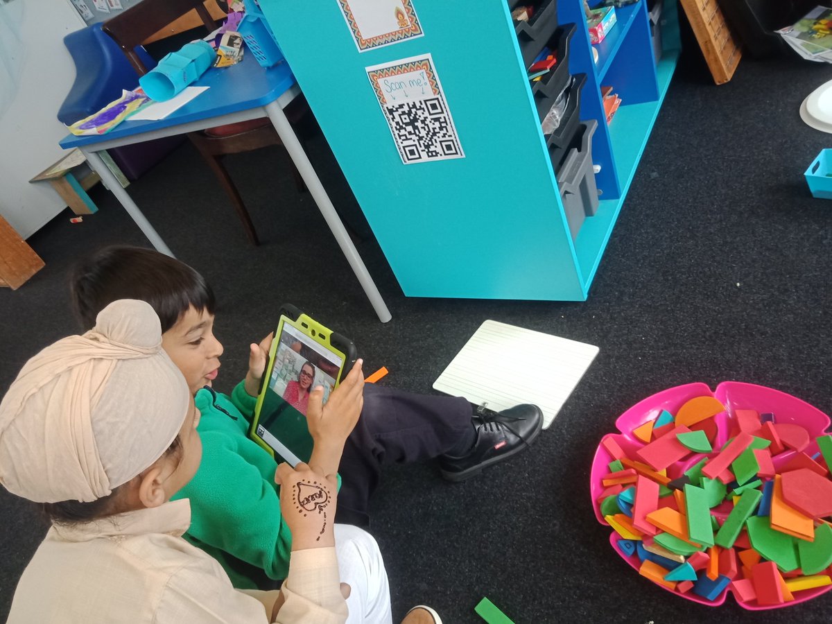 Used @Flipgrid to maximise our learning opportunities this morning! #Diwali2019 celebrations have taken over Room 4 <a href="/Hillpark_School/">Hillpark School</a> and we're having a great time using flipgrid for different activity explanations. The kids are loving having such independence 😍
