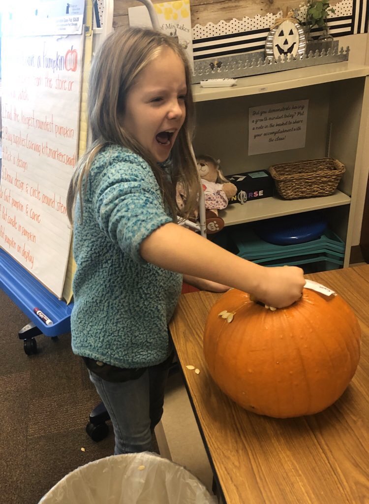 MrsWalker_RRISD's tweet photo. Today the class wrote expository pieces on how to carve a pumpkin! I demonstrated the process for them while they brainstormed ideas together. They LOVED getting the opportunity to gut the pumpkin! 🎃 #HappyHalloween  #TeacherLife #LearningIsFun @RoundRockISD @HerringtonRRISD https://t.co/k7f3b0x01p