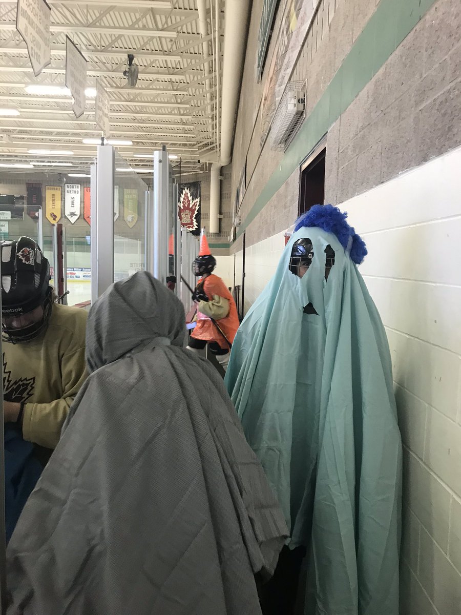 Gools and Goblins hit the Rink #HappyHalloween #crimsonfamily