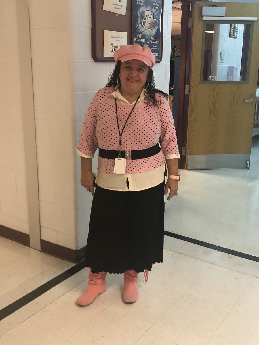 KishaLogan's tweet image. Pink Out Day at The Village! #BreastCancerAwareness #SpiritWeek @MVMS_MCPS