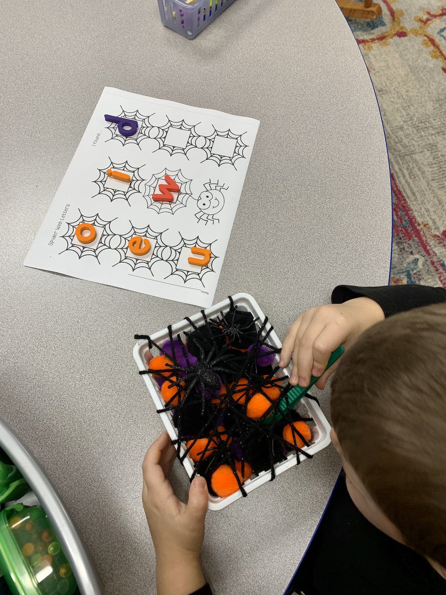 BHarbon's tweet photo. EDK having some Halloween fun!  Searching for spider letters and making patterns. @SASD_EMC https://t.co/mDf9tWbmIg