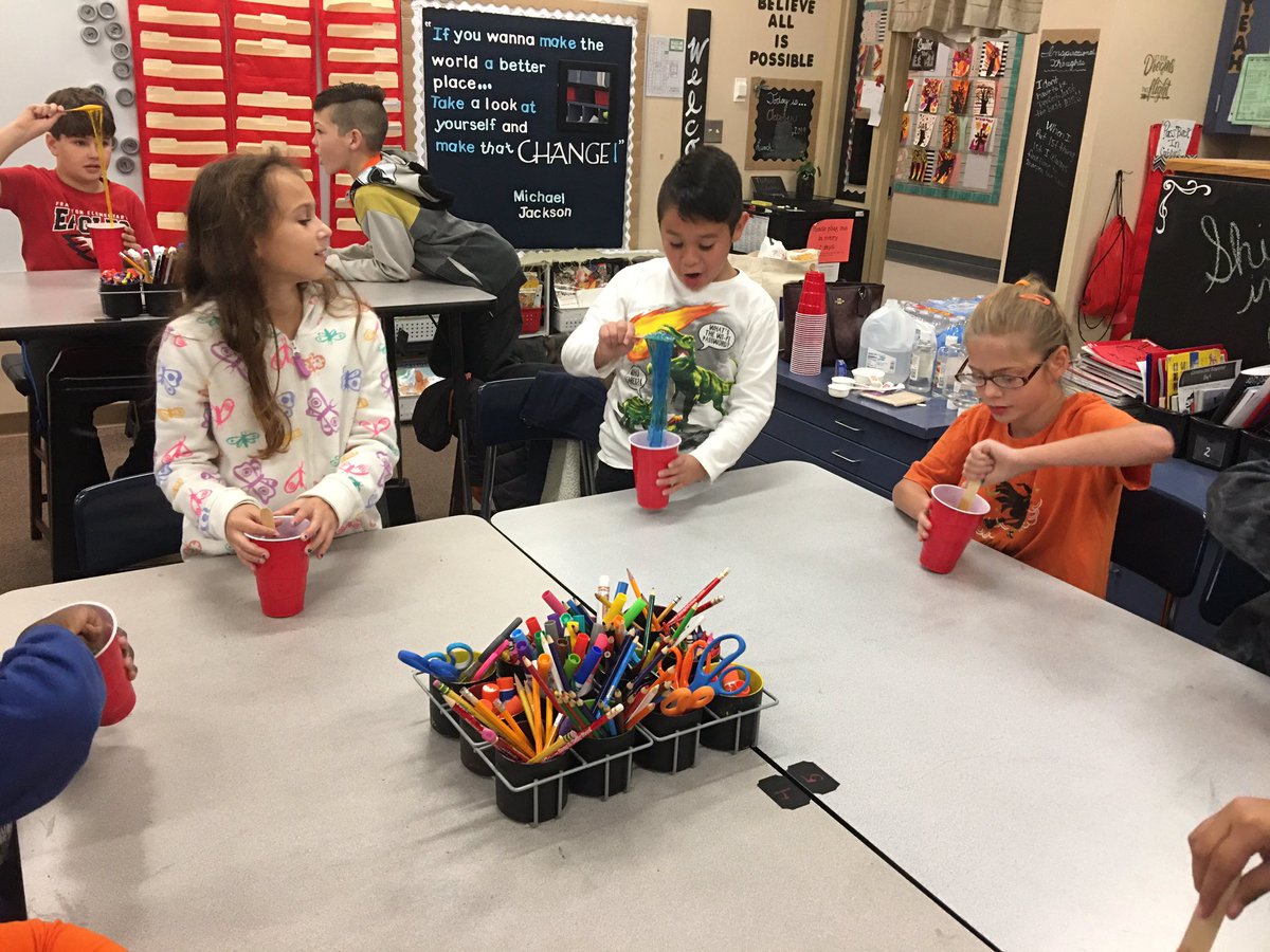 fesklabunde's tweet photo. Thank you to our FES parents for a Spooktacular Fall Party! https://t.co/B1BzMttJbd