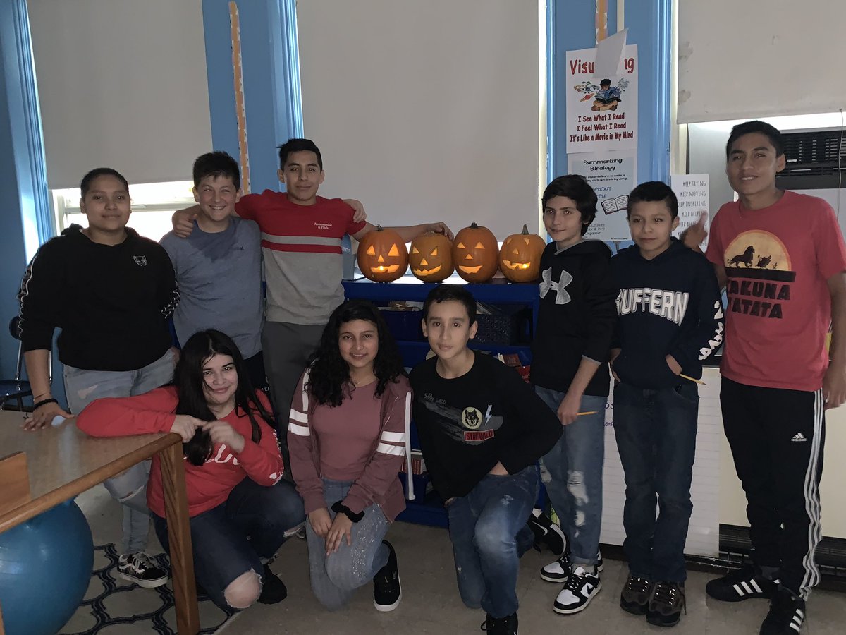 Mounties_ESL's tweet photo. Sheltered English class spent the morning @SuffernMS experiencing their 1st pumpkin carving. #awesome #notsoordinary 😄 https://t.co/510weX8k12