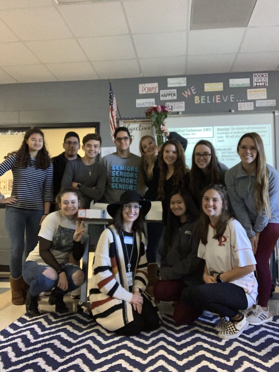 H_Barrett2's tweet photo. Thankful for these sweet kiddos who helped me celebrate my birthday a little early! Flowers and bundt cakes sure make a teacher feel special!                🥳💜🎉🎂💜🎉🎂🥳 Now off to Charleston I go, see you Monday friends! ✈️ https://t.co/LDSnwsmw9D