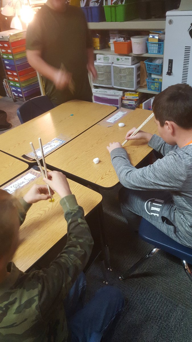 TashaMarkham3's tweet photo. Staying "engaged" during family time.  Learning how to use chopsticks!  #lesachieve https://t.co/I3oTeYTeaU