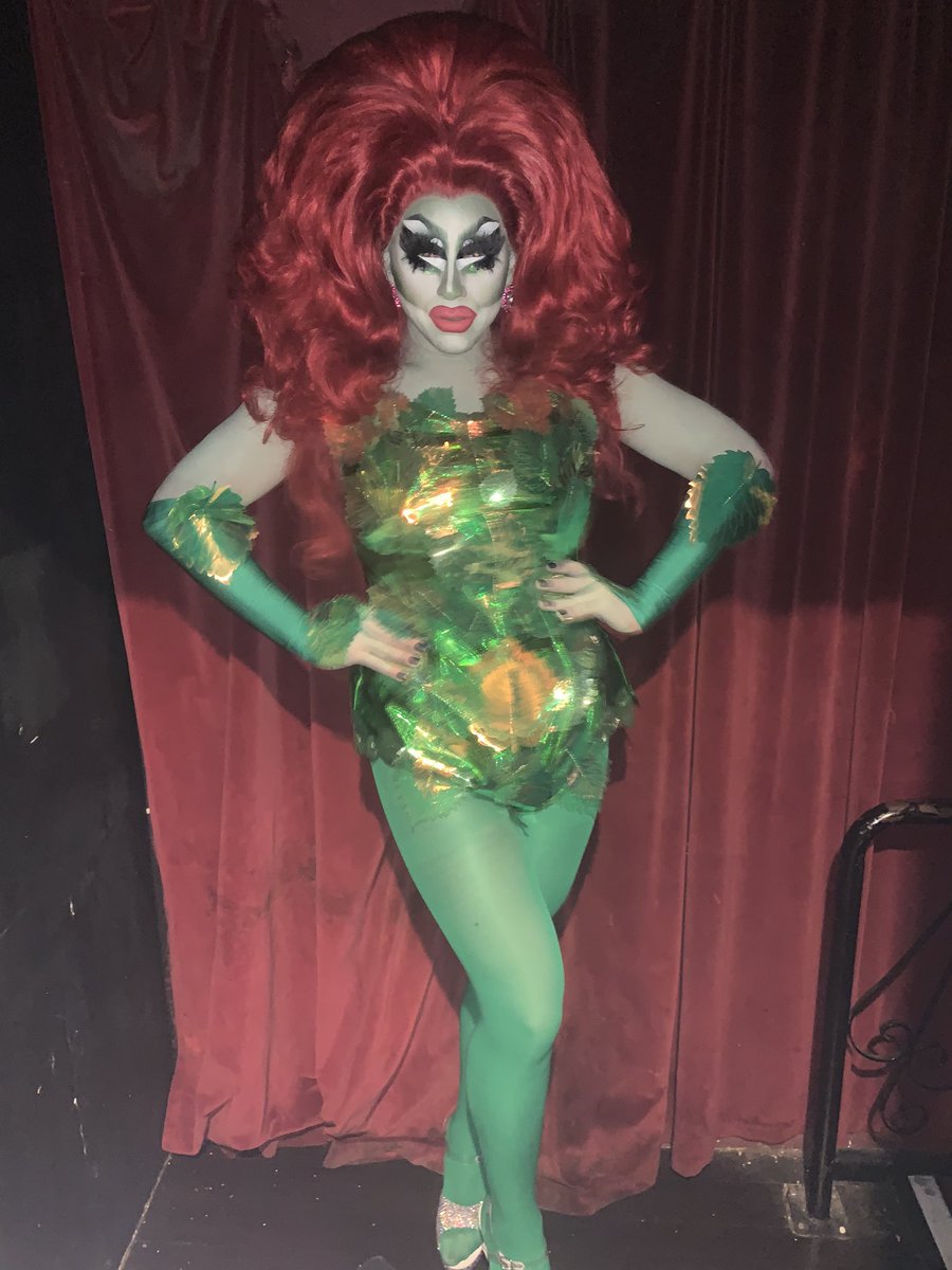 trixiemattel's tweet photo. 🌺🌺🌺 https://t.co/5PLO2vNNRe