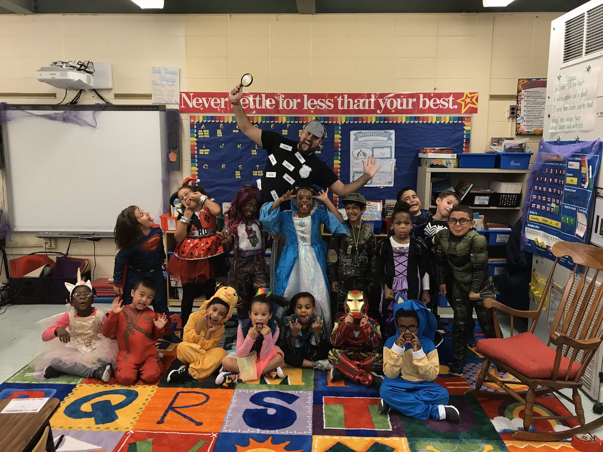 Mr_M_Teaches's tweet photo. We loved our Halloween Celebration, the fun learning lasted all day #halloween2019 #whyLP #truenorthbrunswick #MrMteaches https://t.co/BYqaIcetTo