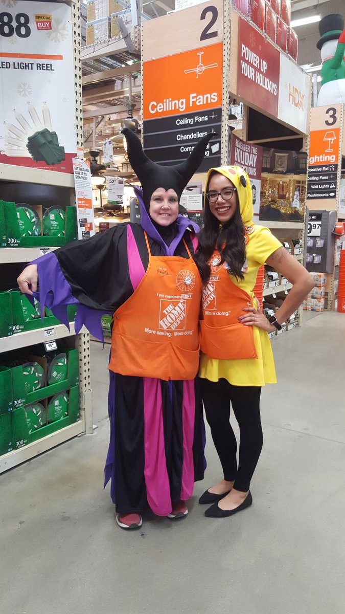 Happy Halloween from 0601 Corona HD! Thank you all for joining the festivities!😊😊😊 <a href="/LisaFerence/">Lisa Ference</a> <a href="/hduron82/">Henry Duron</a> <a href="/andresms07/">Drew Mtz</a> <a href="/Shylerroxanne/">Roxanne</a> <a href="/SosaPaulsosa1/">Paul Sosa</a>
