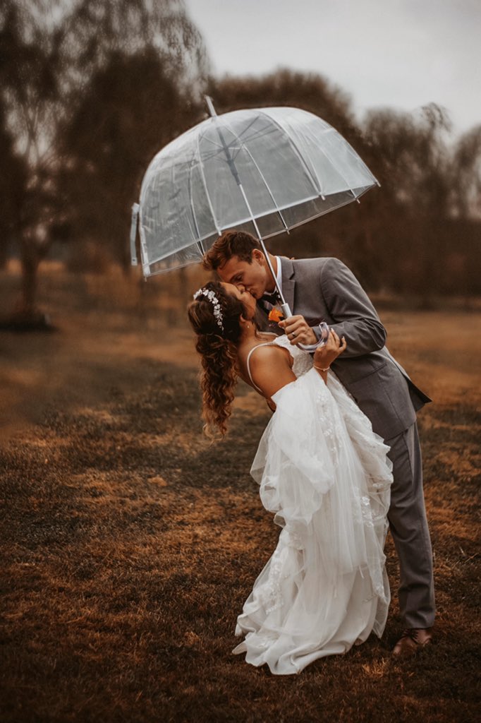 whenyoureadysm's tweet photo. update: well guys, I’m officially a married woman.  here are a couple wedding + honeymoon pictures. I cannot wait to build a life with my soul mate. I wanted to thank you guys for all the love and support throughout this entire relationship. when you find the one, you know 💕 https://t.co/0c0YXaYhmi