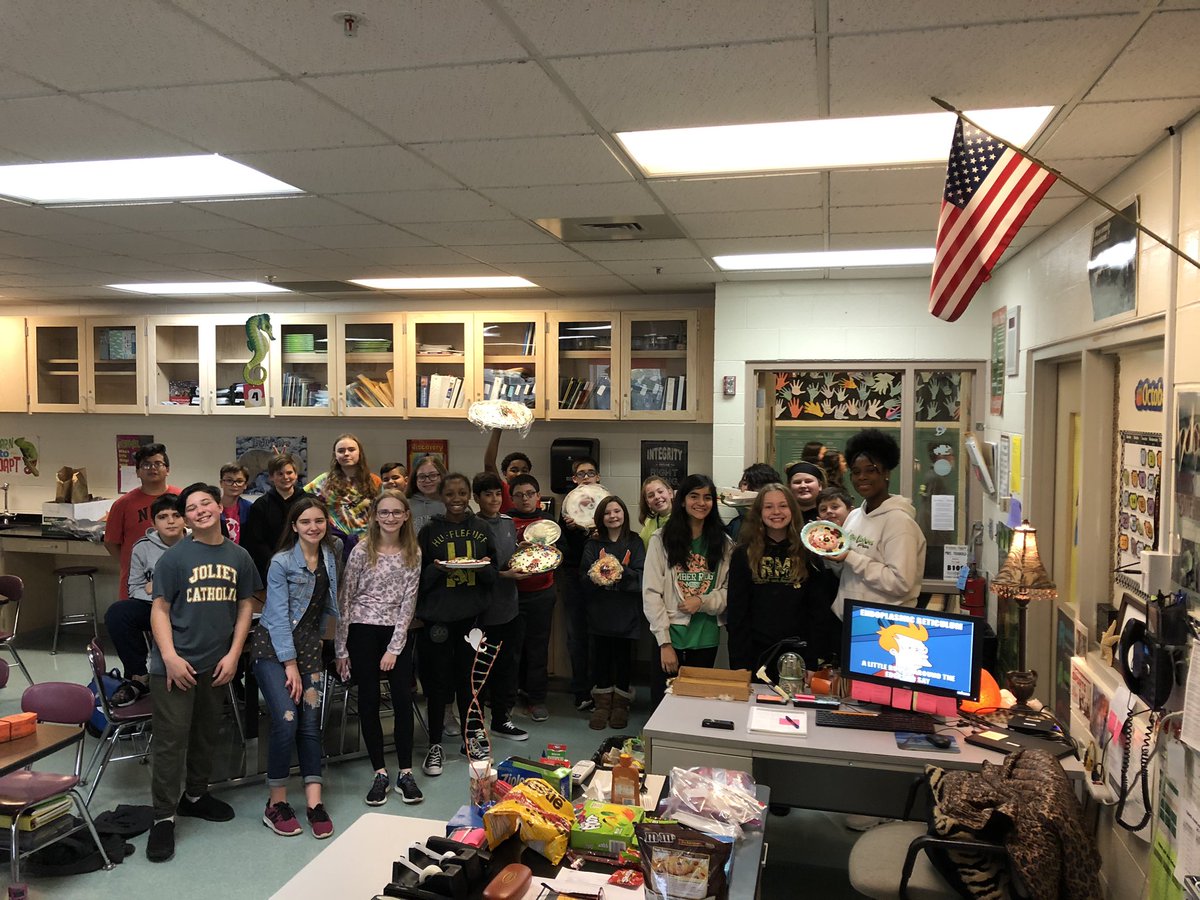 Mrs. Trabold Psd202 tweet media