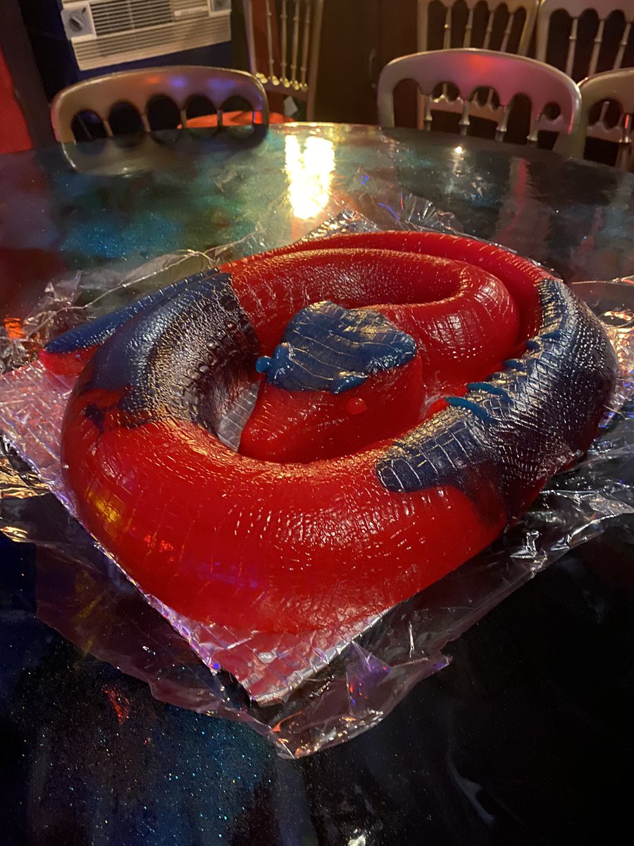 SwipeRightGG's tweet photo. Show time at the Swipe Right #halloween party, pumpkins, jelly snakes and the whole team are having a ghoulish time with the best people in the biz 🙌🏼🎃👻💀🕷 #frightright #swipefright https://t.co/Y7baf9aHd3