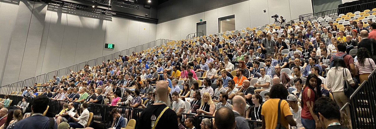 it begins. <a href="/JulianBerton/">Julian</a> welcoming everyone to <a href="/OWASPMelbourne/">@owaspmelb/@infosec/.exchange</a> for #AppSecDay2019