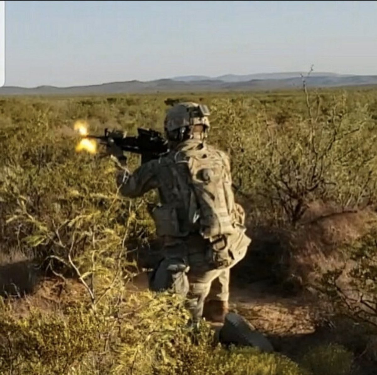 1stArmoredDiv's tweet photo. Iron Soldiers with Commando Company, @3ABCT1AD focus on sharpening their skills as a team by conducting team live fires, improving lethality and raising moral. #TrainedToFight https://t.co/WSgQDrA7HM