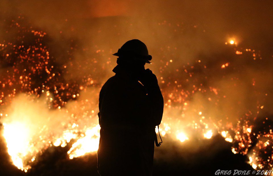 Greg Doyle took some amazing photos of the recent fires in Southern California. His pictures that capture the #LAFD aerial firefight and the work of the frontline efforts to contain the wildfires are simply stunning.