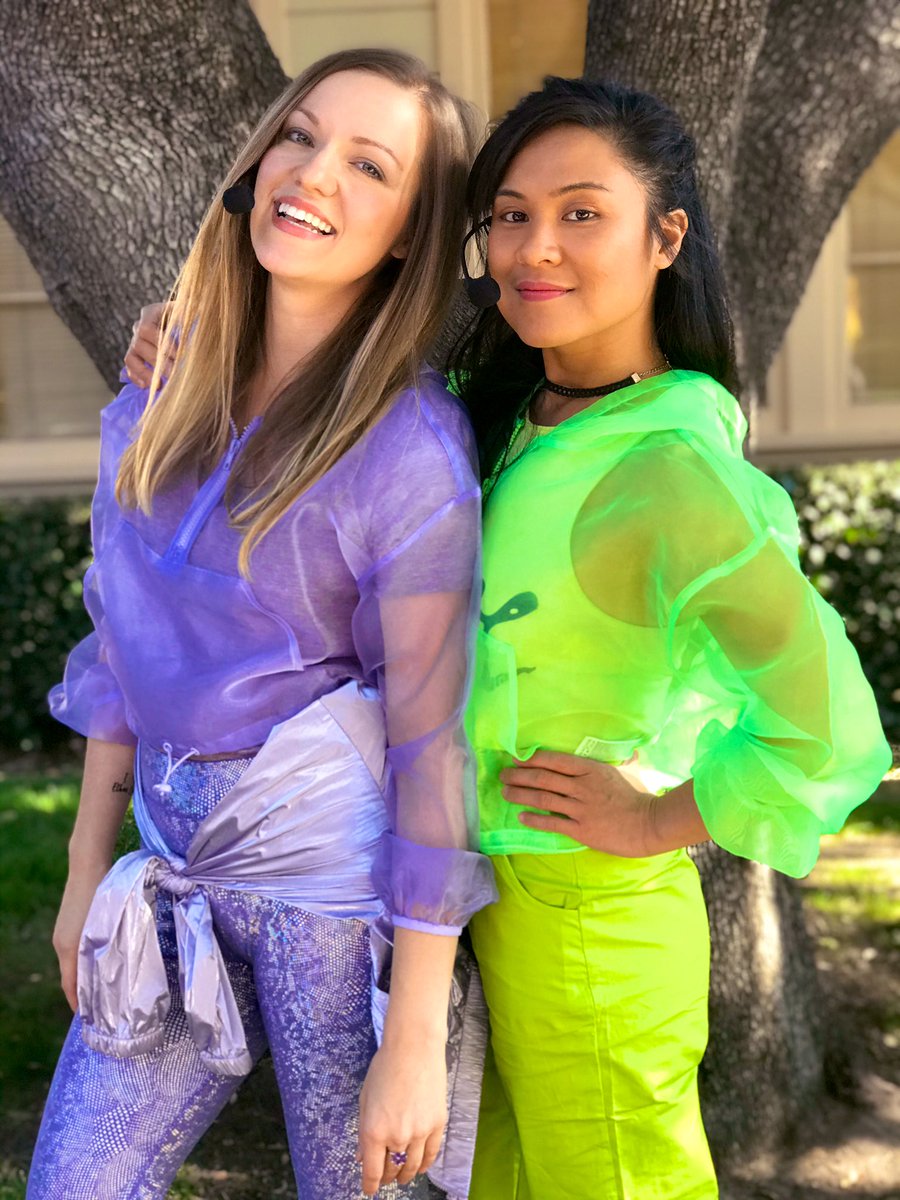 AlevtinaF's tweet photo. 2019 Lizzie and Isabella @HilaryDuff #lizziemcguire #lizziemcguiremovie  #halloween2019 #DisneyPlus https://t.co/mKm8raipkL