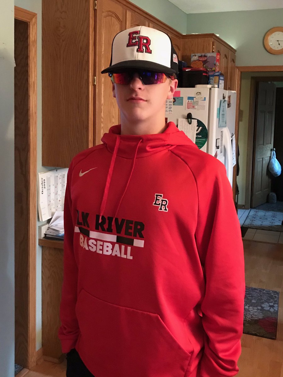 ElkRiverBasebal's tweet photo. When a future player in the program dresses like the head coach for Halloween...
#GoodLookingKid
#FlatteryWorks https://t.co/6EicPV8TKI