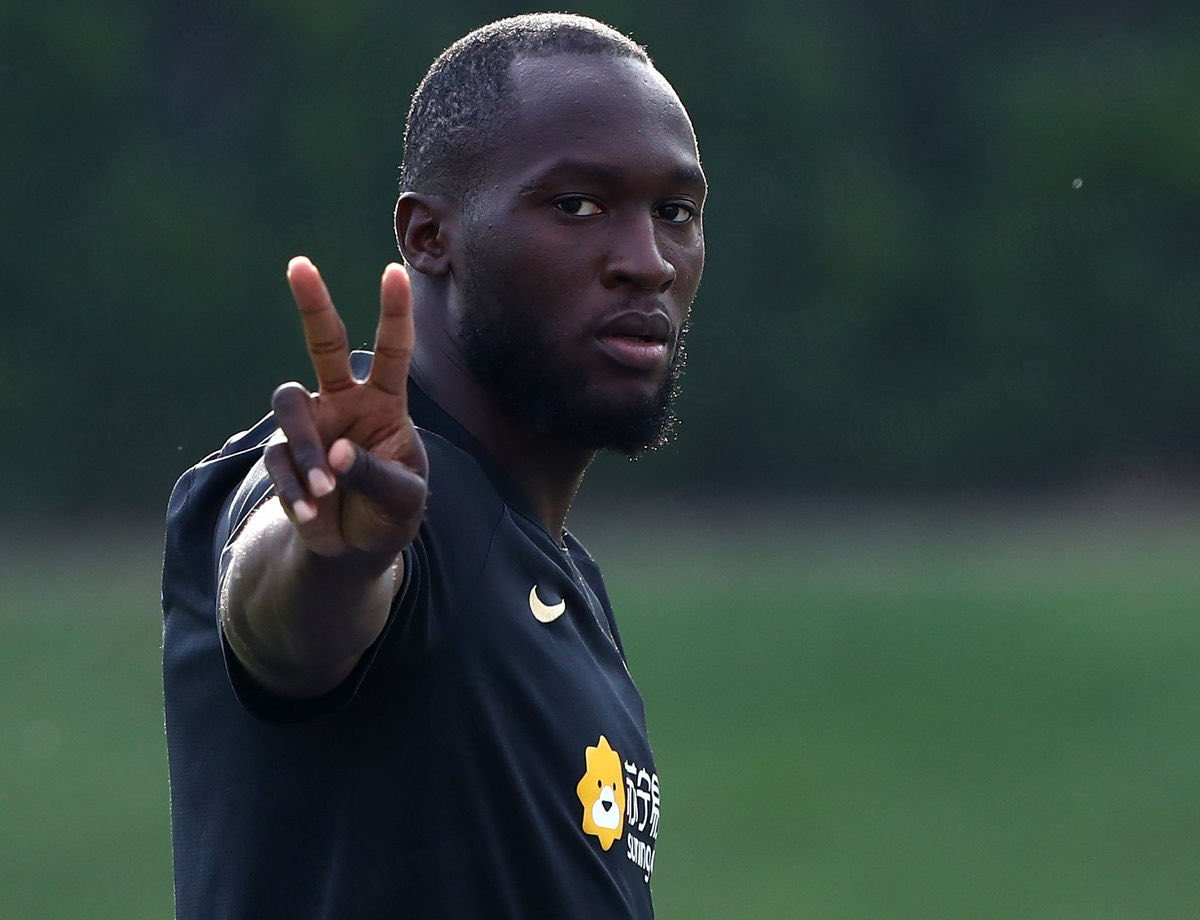 Career goals by the age of 26:

Thierry Henry - 210
Michael Owen – 217
Harry Kane - 218
Luis Suarez - 223
Wayne Rooney – 227
Robert Lewandowski - 231
Romelu Lukaku - 245